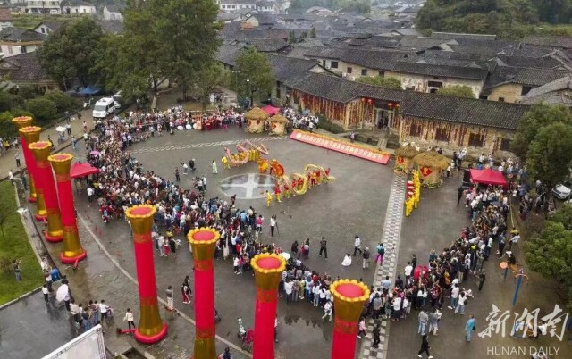 鬧元宵②｜特色民俗+古村劇本殺！岳陽(yáng)張谷英景區(qū)熱鬧極了